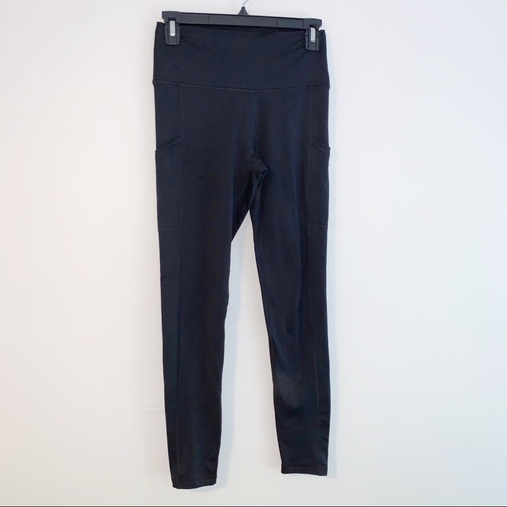 Aerie black leggings with pockets